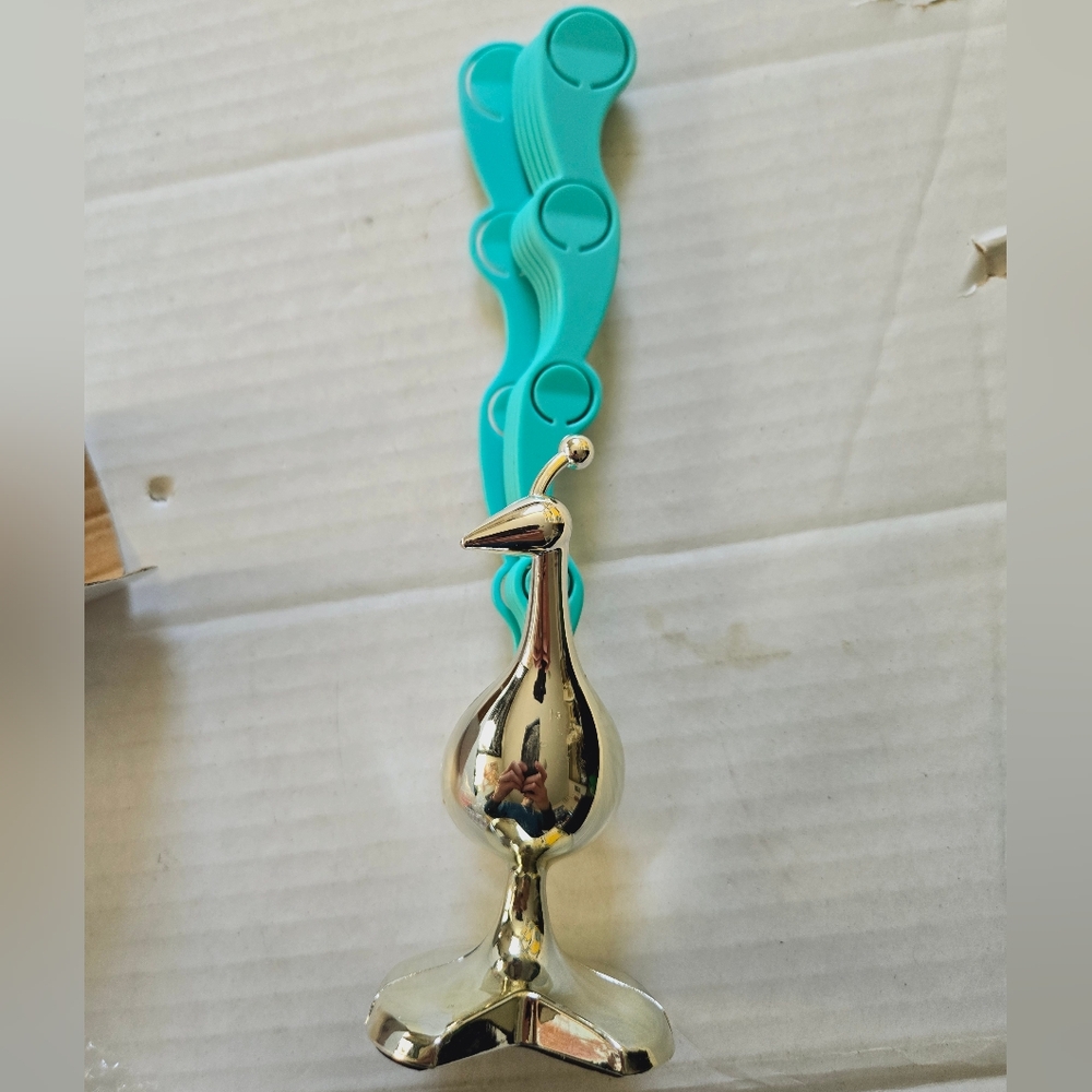 Perfect Solutions Peacock Photo Holder